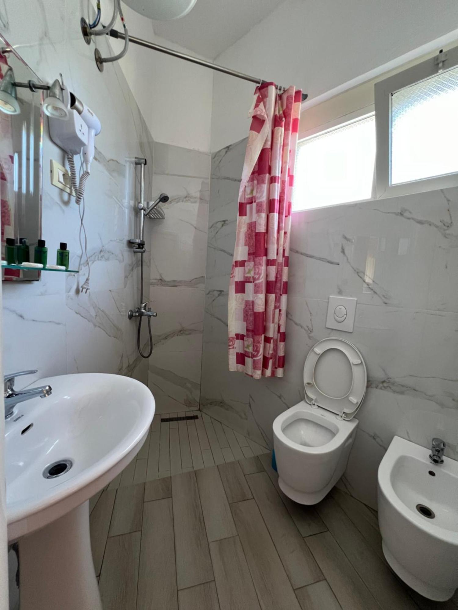 3 Hotel Durrës